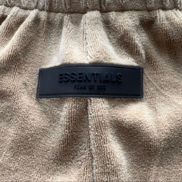 ESSENTIALS Taupe Velour Shorts. NWT - Picture 4 of 7